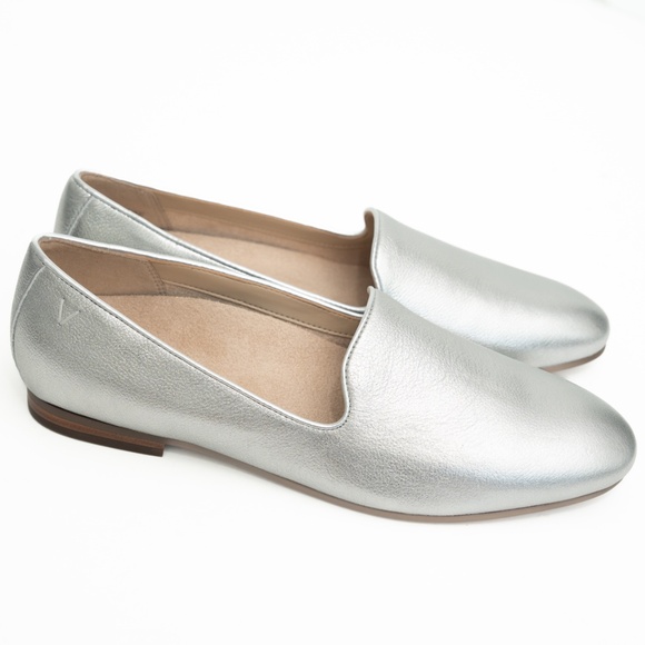 Vionic - Willa II Silver Flats - Picture 1 of 9
